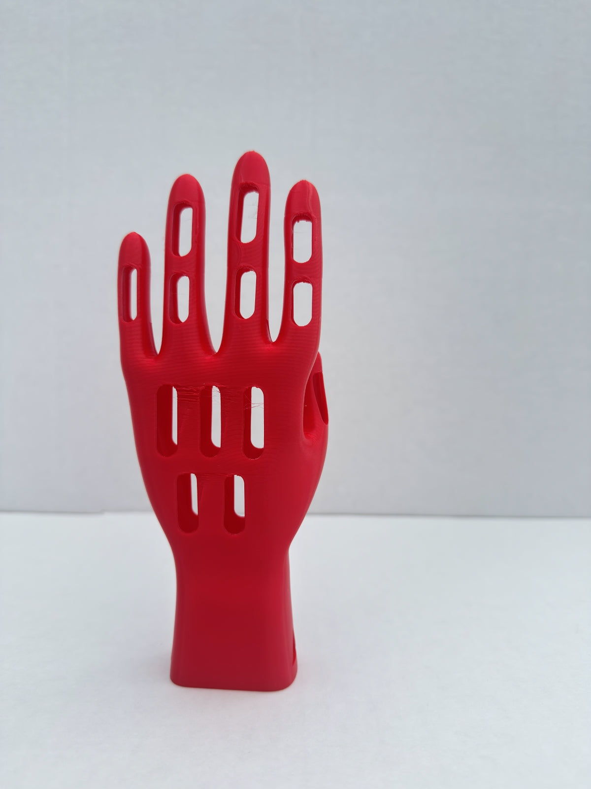 Glove Stay Red