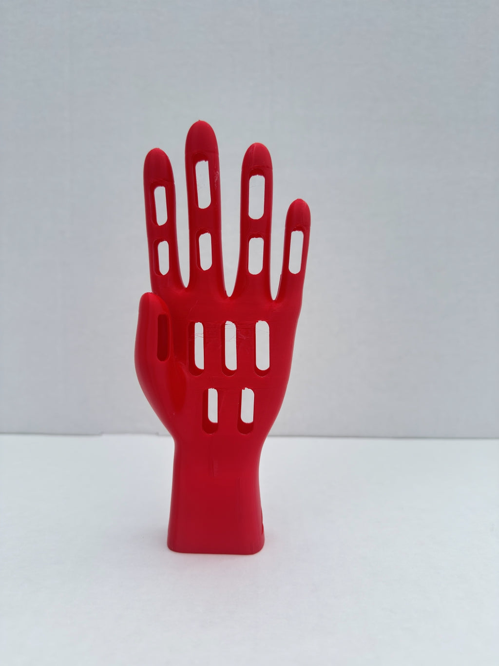 Glove Stay Red